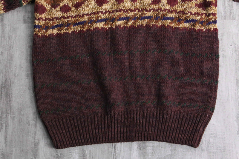 ”STJohn’sBay” warm color geometric jacquard knit