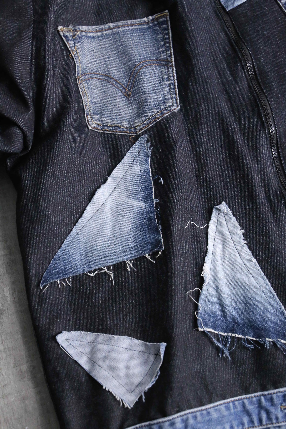 ☆古着リメイク☆デニムパッチワークＸパーカー ☆ジャケット☆不規則地図柄 ☆古着リメイク☆デニムパッチワークXパーカー ☆ジャケット☆不規則