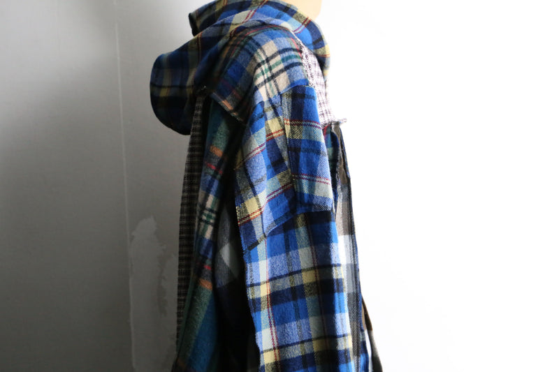 "Re:make" brown × blue short legth hoodie