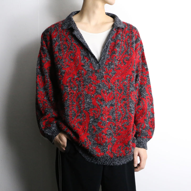 red×gray V neck knit