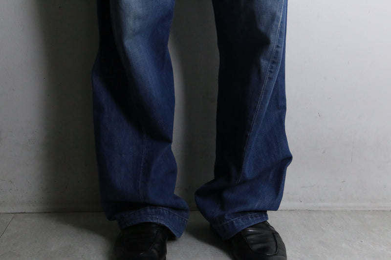 “Levi’s” Indigo engineered denim pants