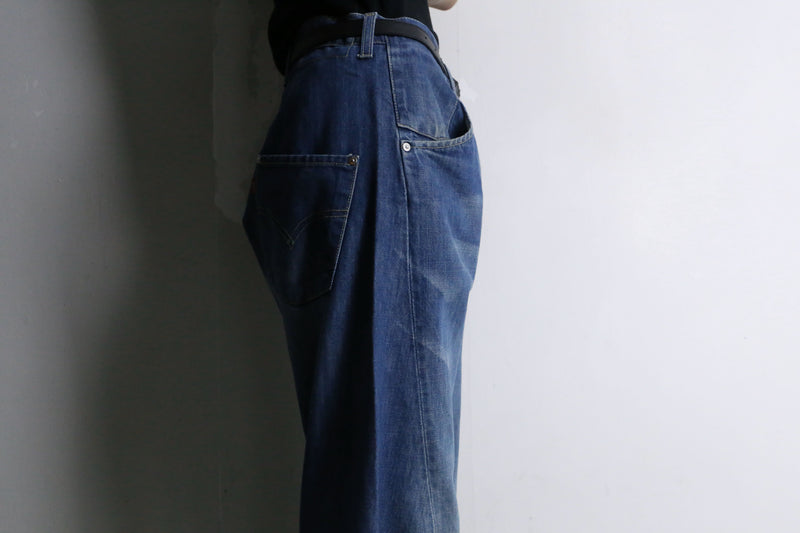 “Levi’s” Indigo engineered denim pants