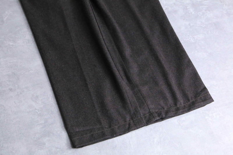 dark brown wool straight silhouette slacks