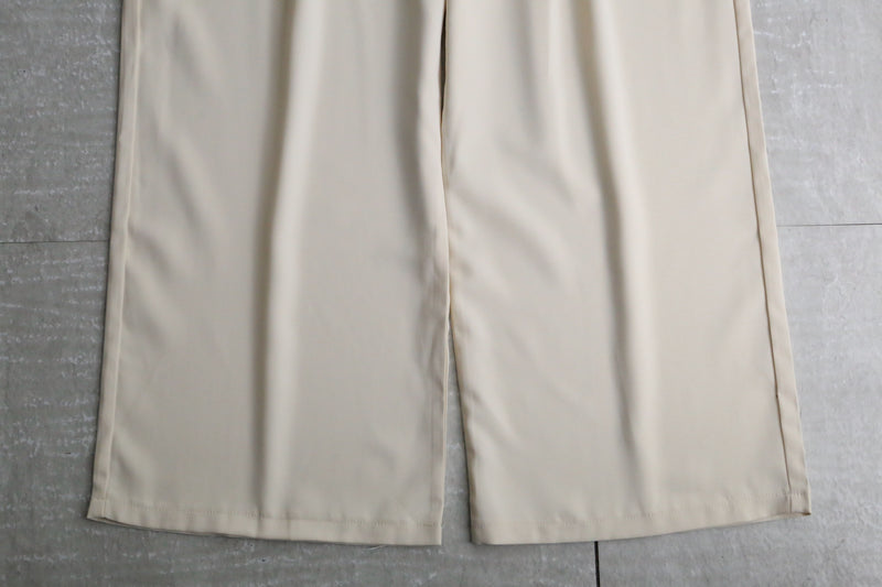 ivory 2tuck wide silhouette straight pants