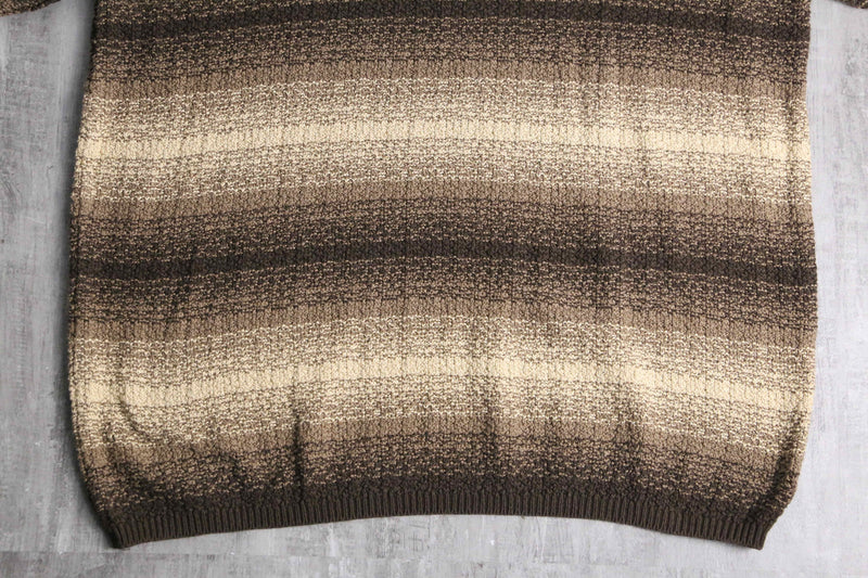 brown base horizontal stripe V-neck knit