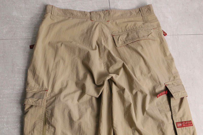 beige color cargo short pants