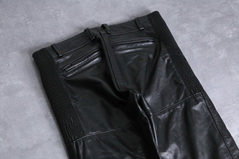 side gather zip leather pants