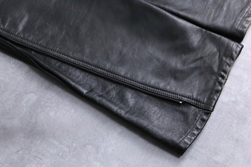 side gather zip leather pants