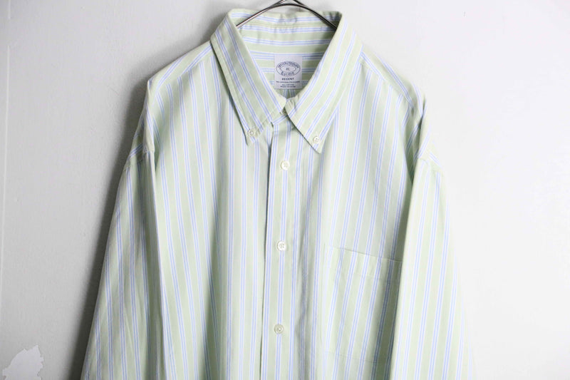 “BROOKS BROTHERS” pail tone stripe shirt