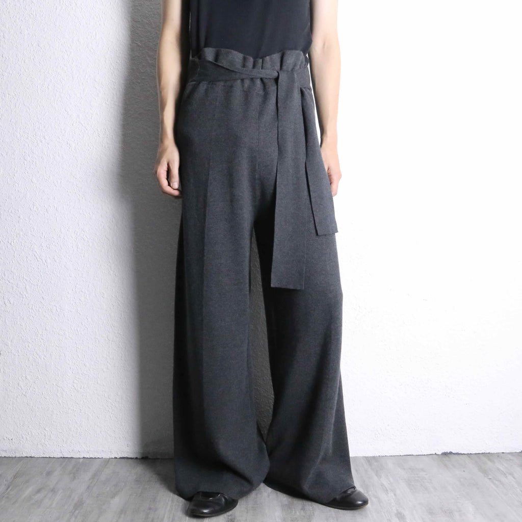 gray color knit easy wide pants
