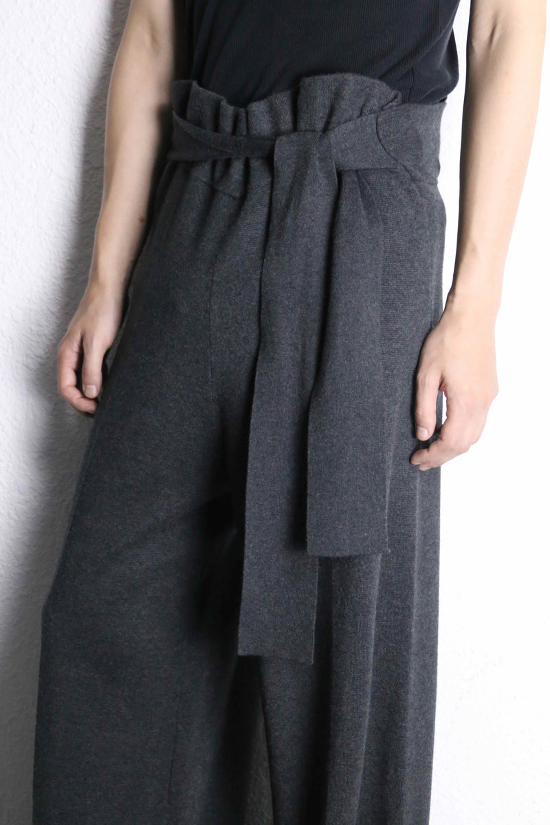 gray color knit easy wide pants