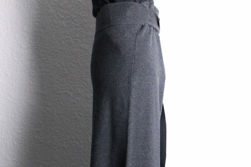 gray color knit easy wide pants