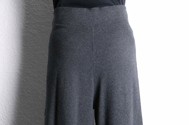 gray color knit easy wide pants