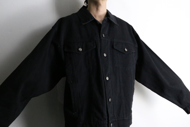 black loose tracker jacket