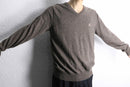 "BURBERRY" charcoal brown V-neck knit