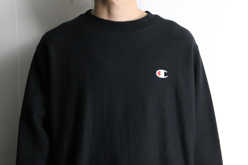 “champion” black reverse weave sweat