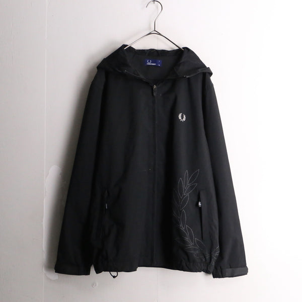 "FRED PERRY" black zip up nylon parka