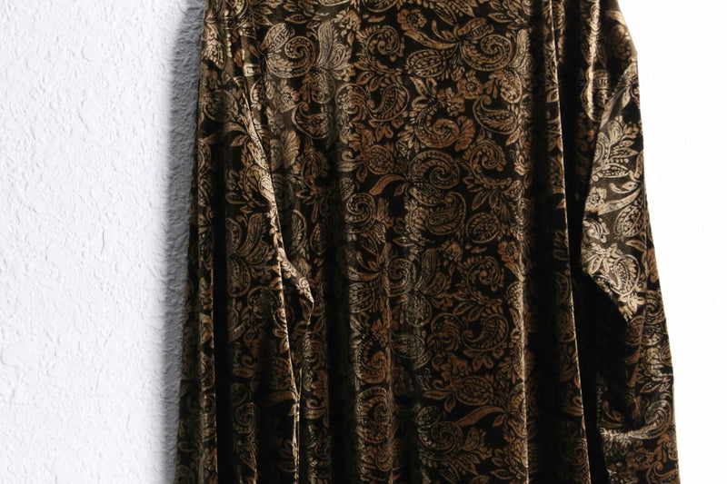 blond paisley pattern velour shirt