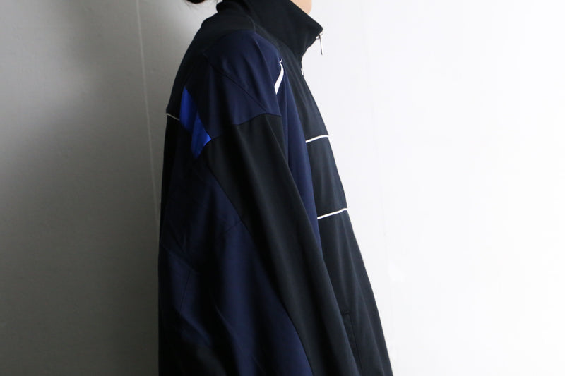 "Re:make" black×navy dolman sleeve track jacket