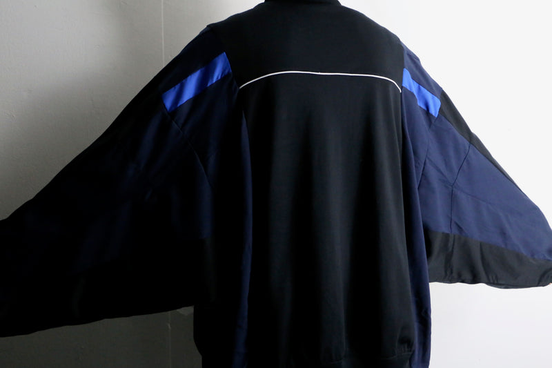 "Re:make" black×navy dolman sleeve track jacket