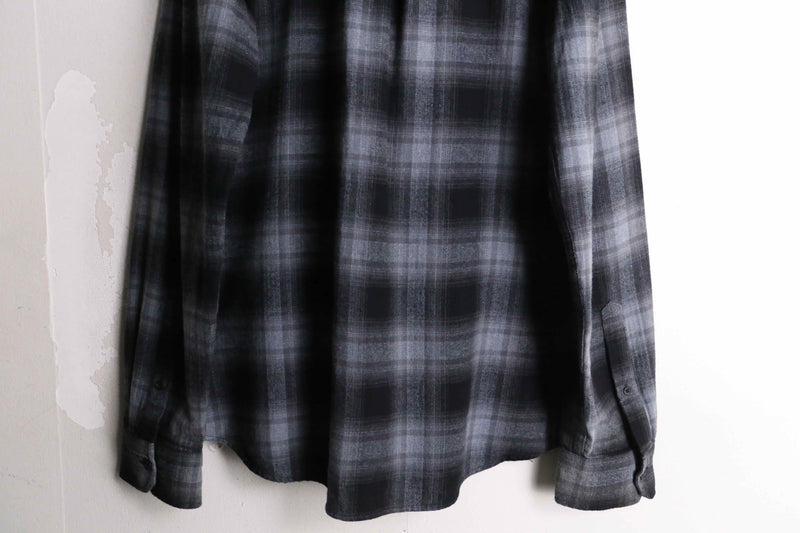 "Calvin Klein Jeans" gray × black check pattern shirt