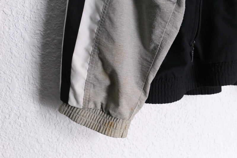 90’s “adidas” monotone loose nylon track jacket