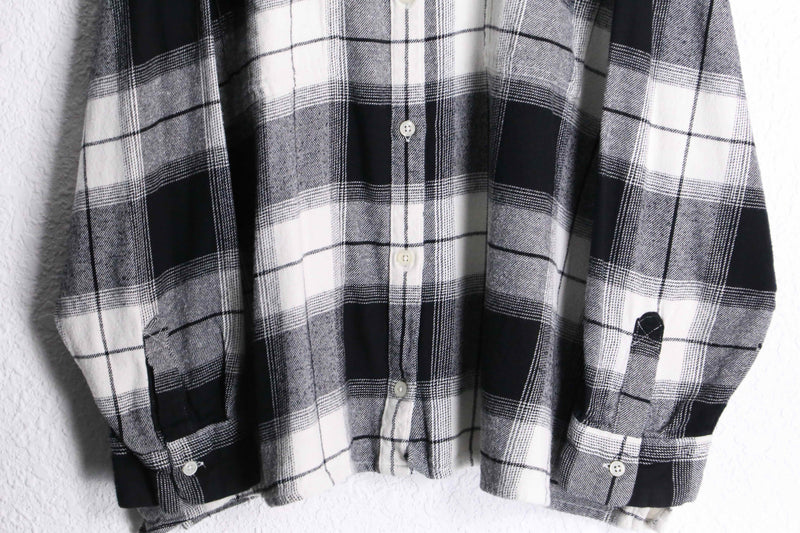 ”OLD NAVY” monotone check box shirts