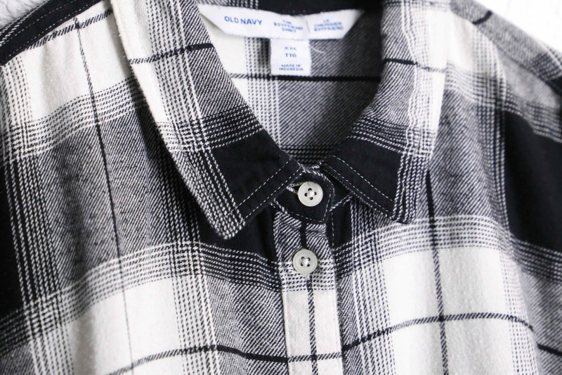 ”OLD NAVY” monotone check box shirts