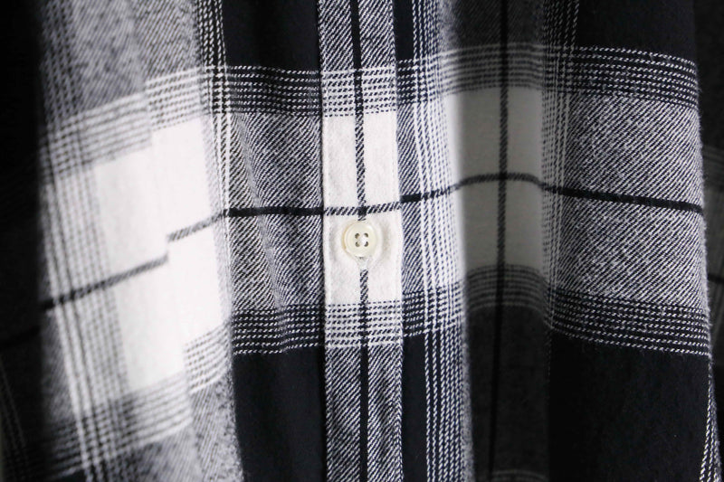 ”OLD NAVY” monotone check box shirts