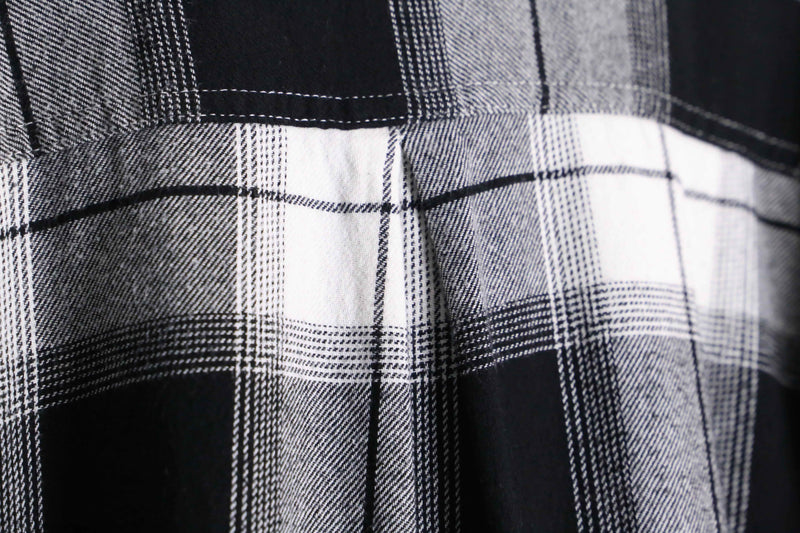 ”OLD NAVY” monotone check box shirts