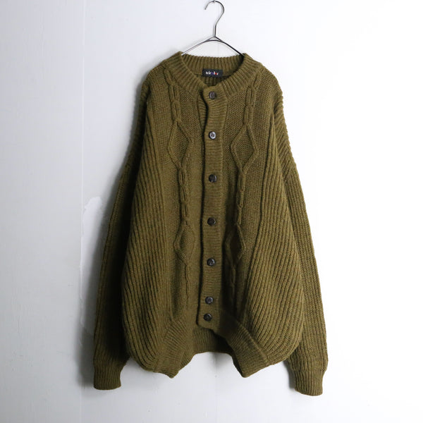 khaki color loose silhouette knit cardigan