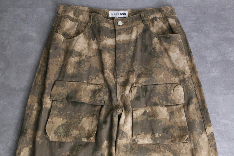 military like camouflage wide buggy cargo pants