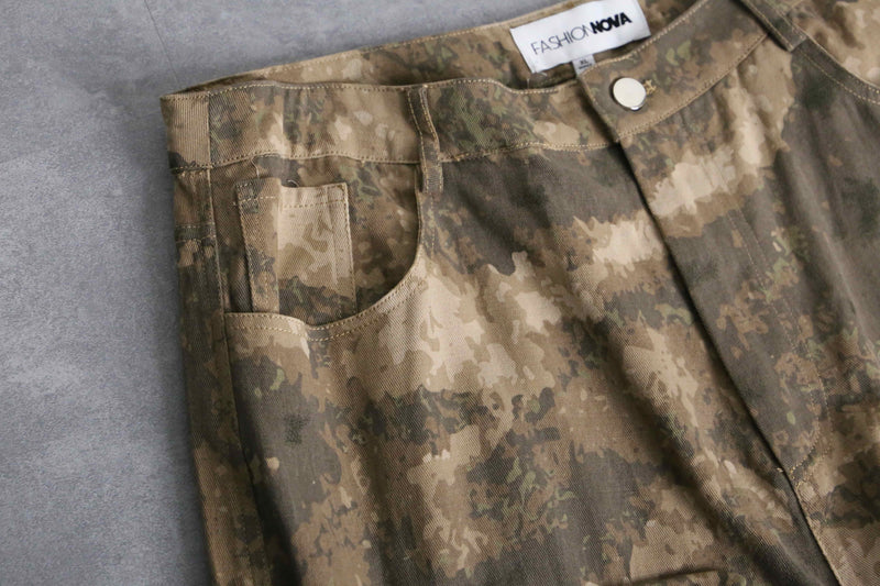 military like camouflage wide buggy cargo pants