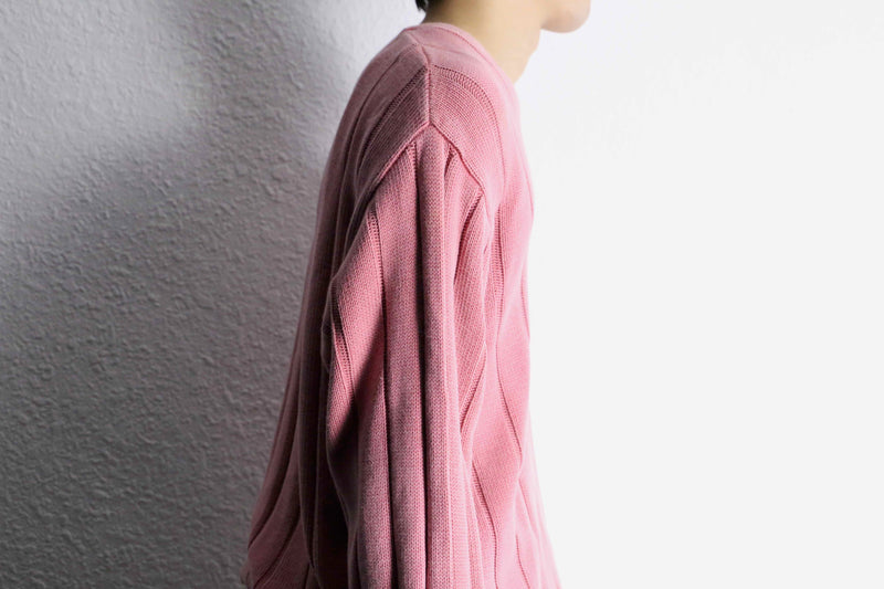 "schott" pale pink color V-neck knit
