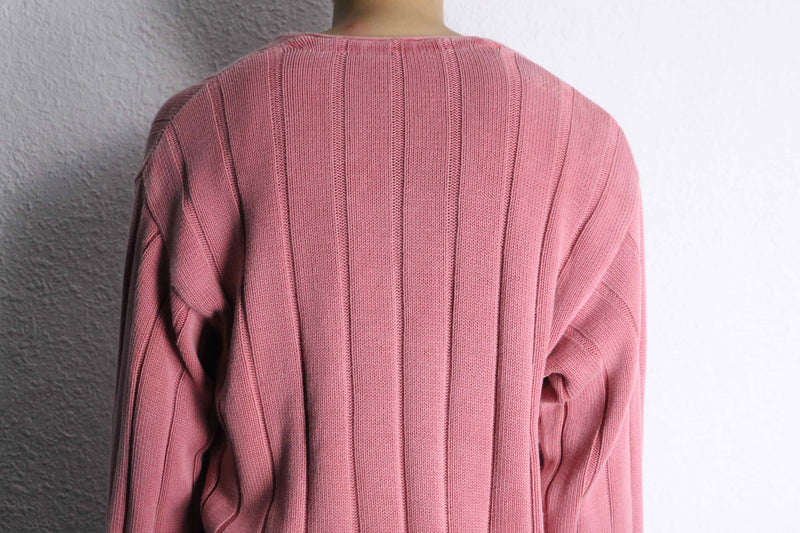 "schott" pale pink color V-neck knit