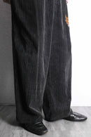 emb design wide straight corduroy pants.