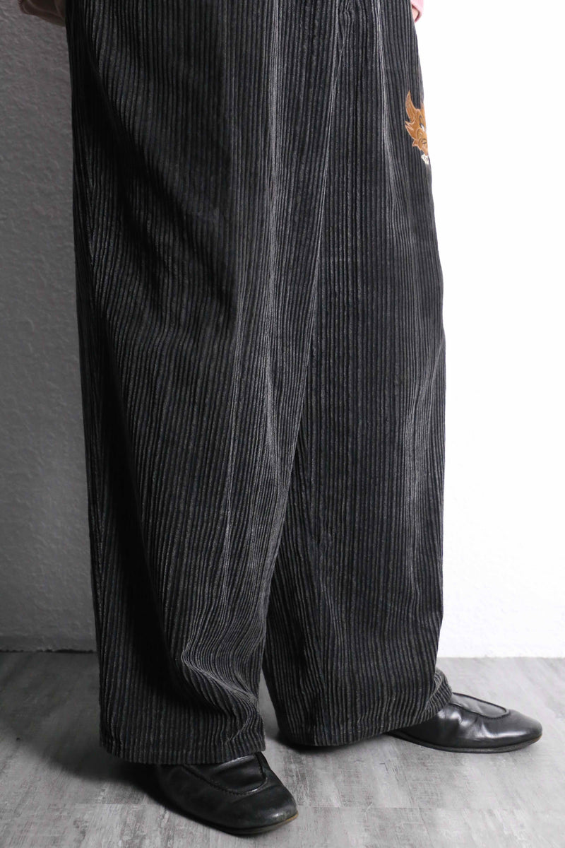 emb design wide straight corduroy pants.