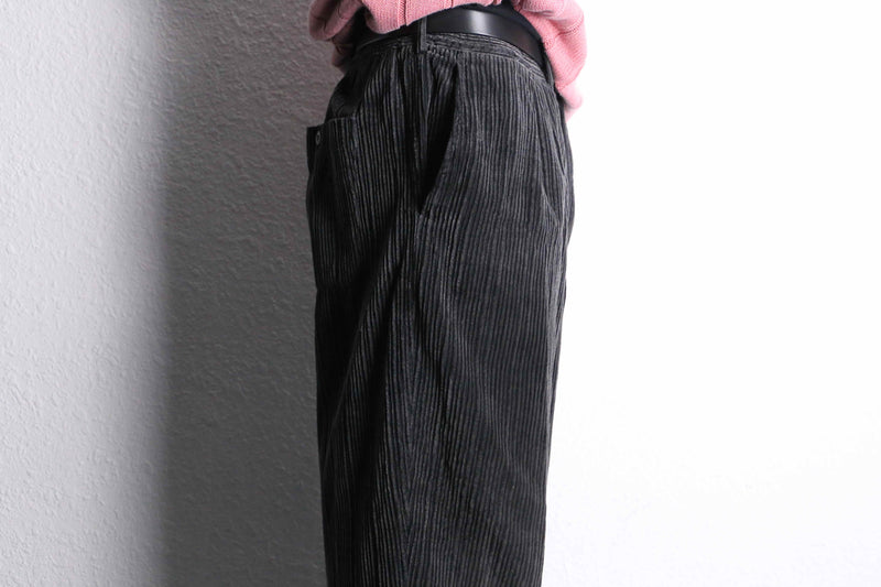 emb design wide straight corduroy pants.