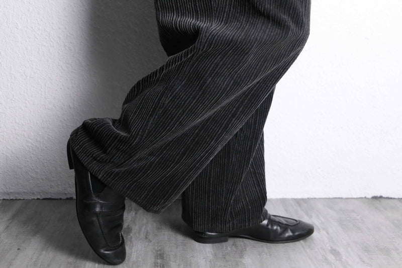 emb design wide straight corduroy pants.