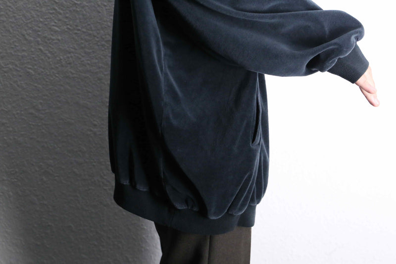 ”KING SIZE” white line over zip up velours shirts