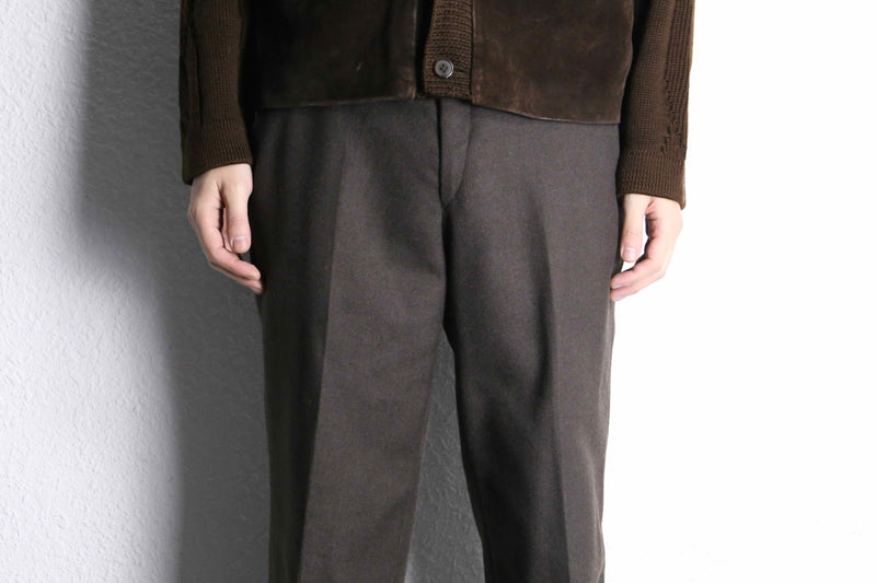 dark brown color twill no tuck slacks