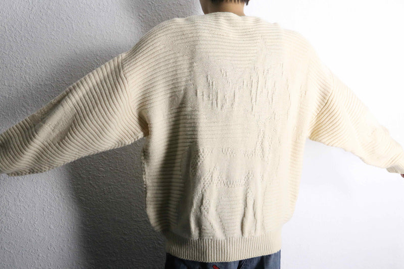 "HUGO BOSS" reindeer wool knit cardigan