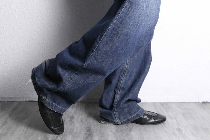 red flow wide denim pants