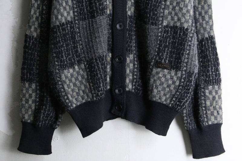 monotone plaid pattern knit cardigan