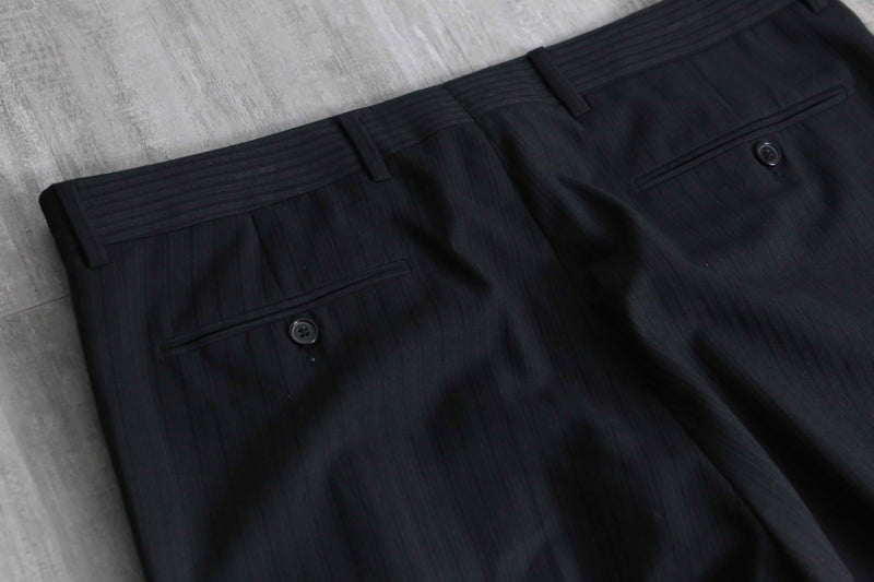 2000s VERSACE no tuck stripe trousers