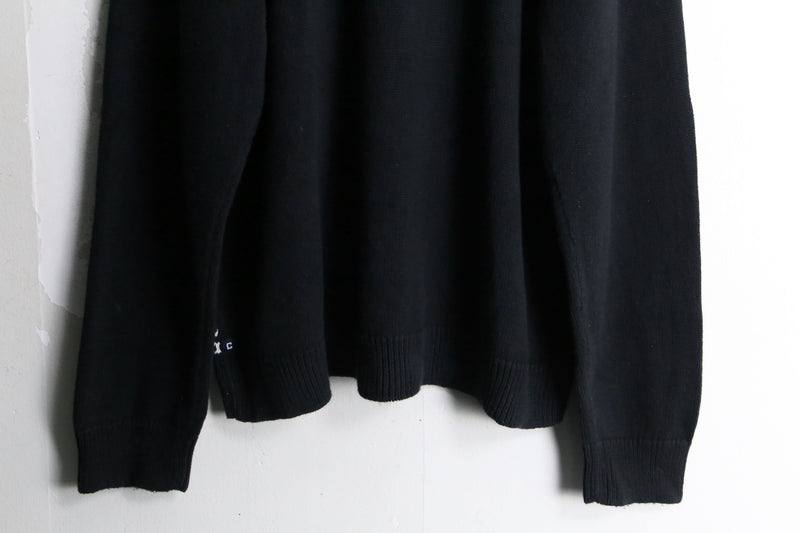 "CHAPS"  black nordic halfzip knit