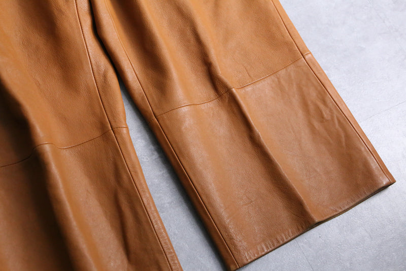 "NEAT" maple leather pants