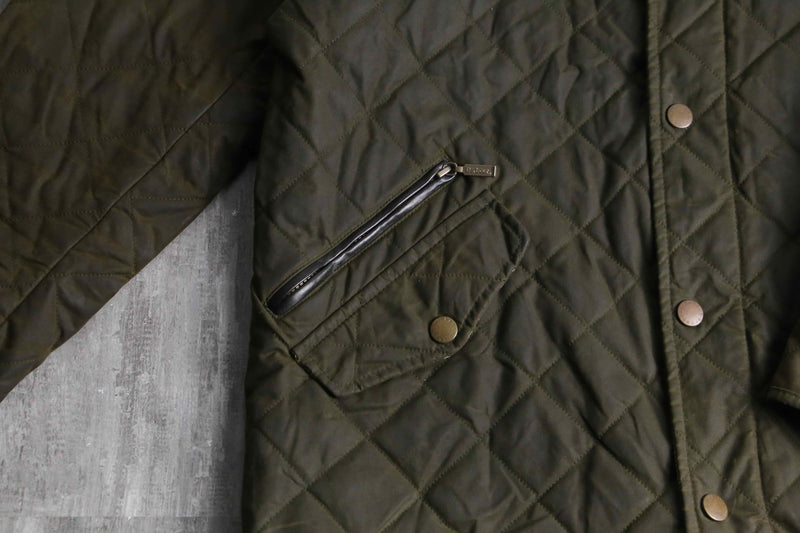 “BARBOUR”oiled quilting jacket