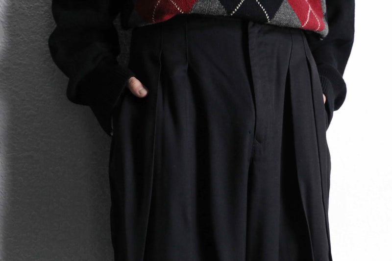 black color cotton wide easy slacks