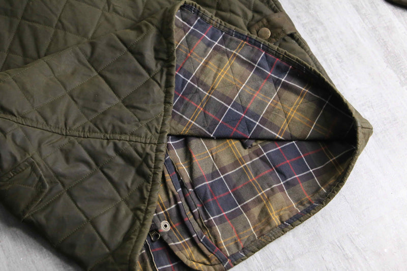 “BARBOUR”oiled quilting jacket